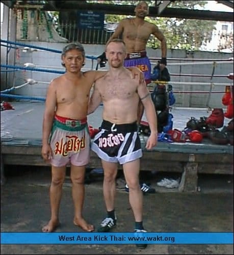 Mr Al with Kru Sit, Sasiprapa gym, Bangkok 2002